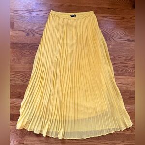 VINTAGE Mix Nouveau Canary Yellow Pleated Lined Skirt